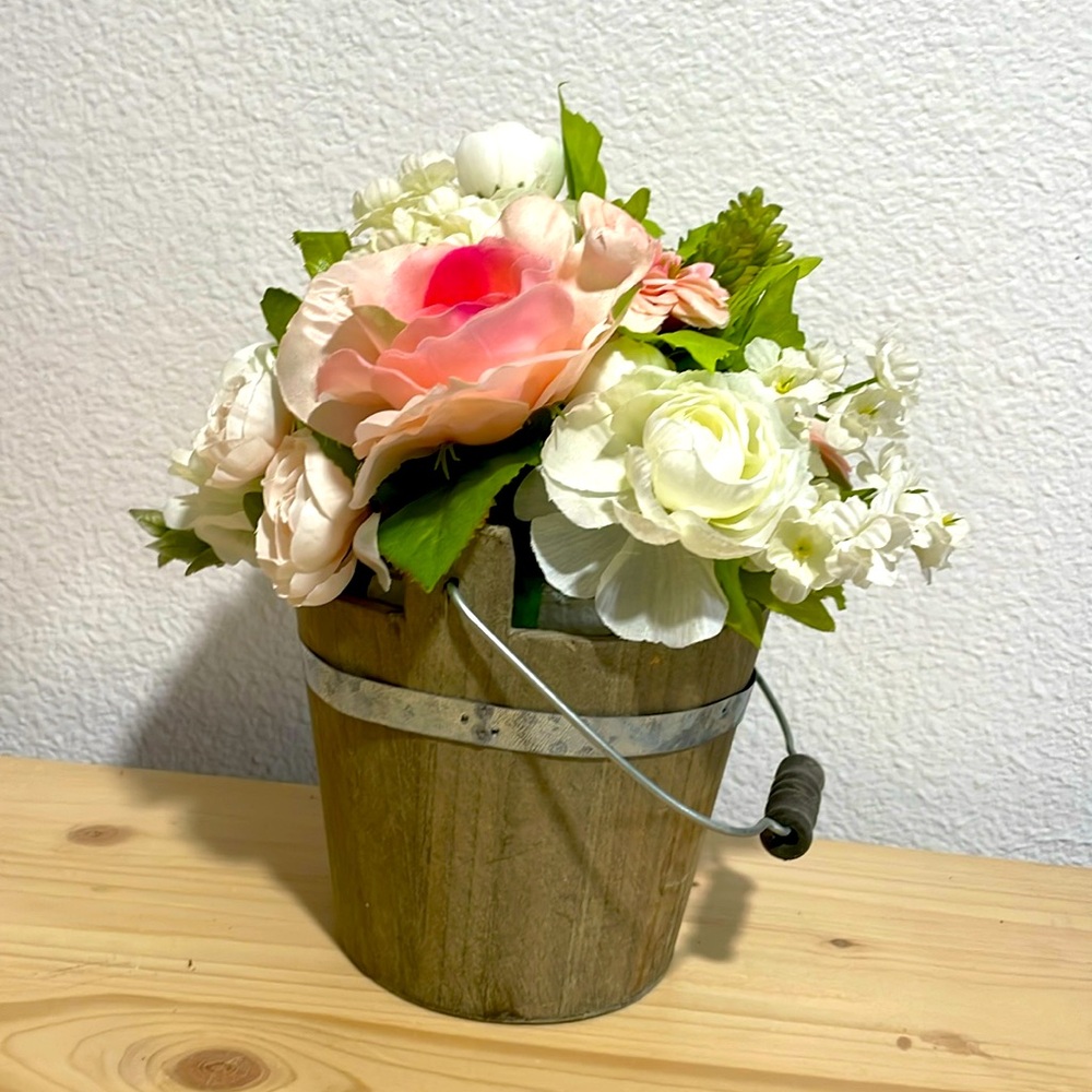 Floral arrangement